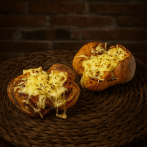 PATATAS MACHACA (con queso)